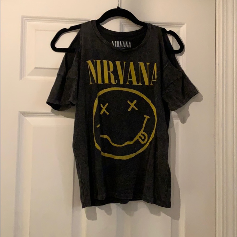 graphic t